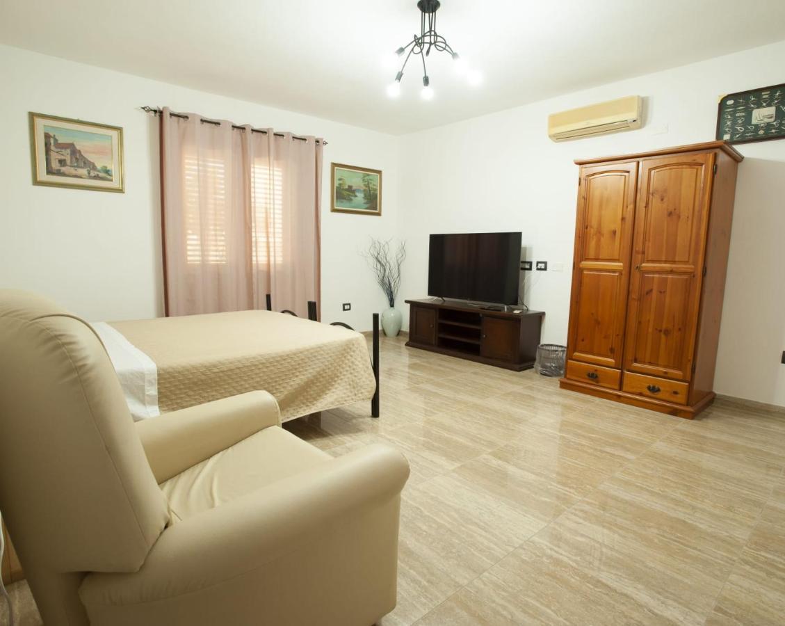 Appartamento Sul Mare Su Forti Екстер'єр фото